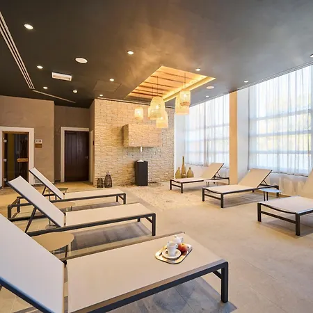 Otel Plava Laguna 4*