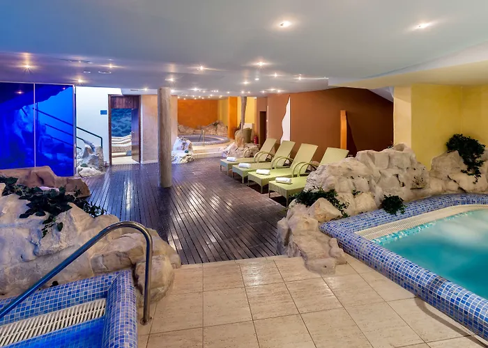 Plava Laguna Отель 4*