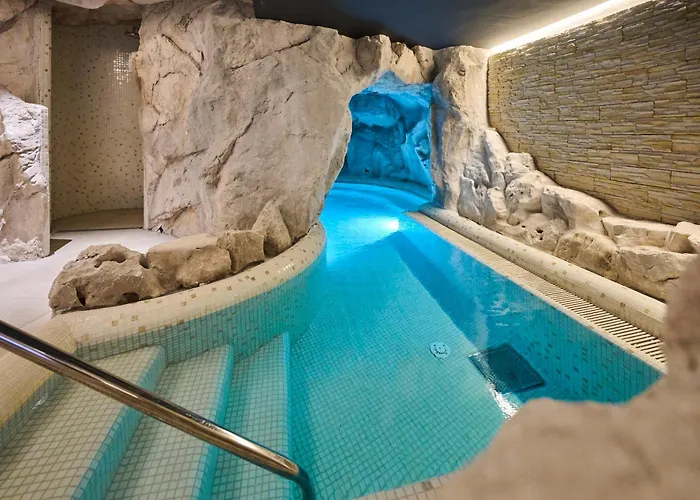Szálloda Plava Laguna 4*
