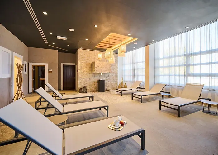 Szálloda Plava Laguna 4*