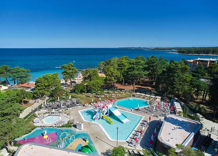 Plava Laguna 4*