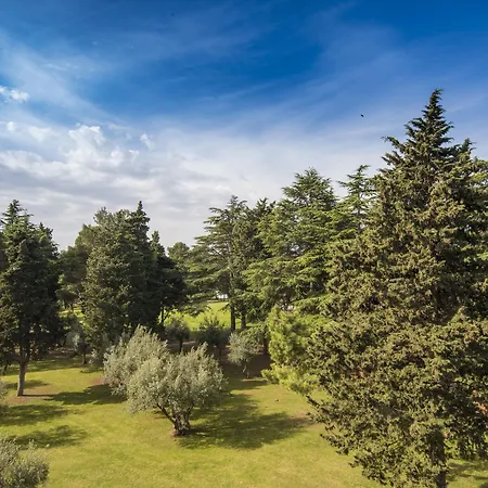 Szálloda Plava Laguna 4*