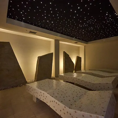 Plava Laguna 4*