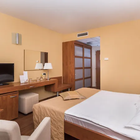Plava Laguna Hotel