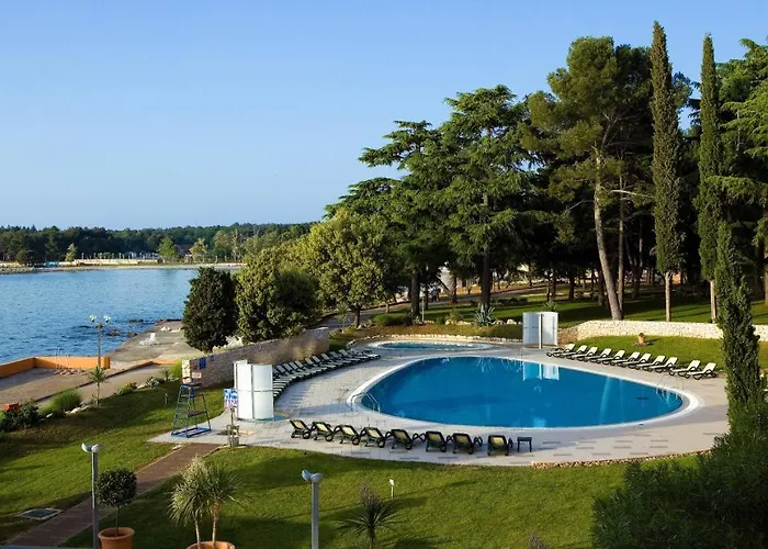 Plava Laguna Ξενοδοχείο 4*