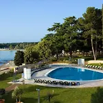 Plava Laguna Hotel 4*