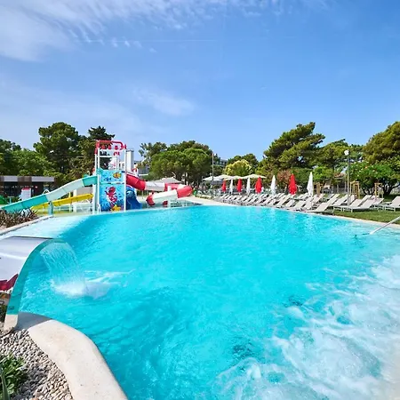Plava Laguna Hotel