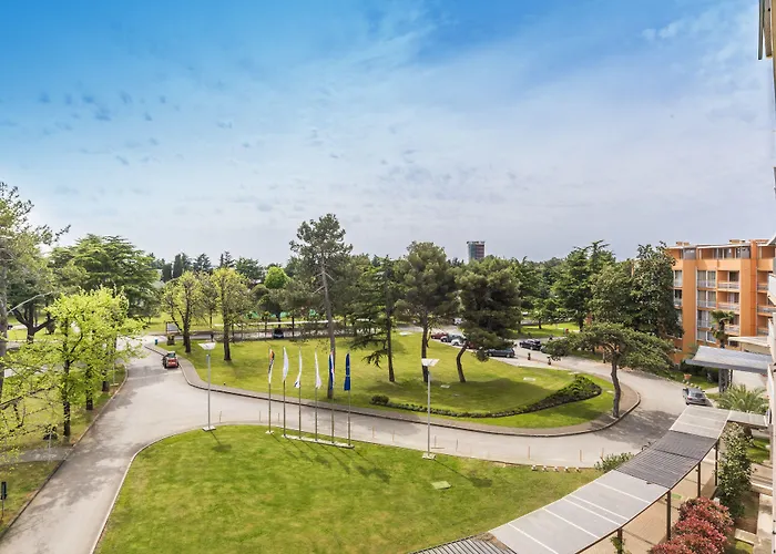 Szálloda Plava Laguna 4*